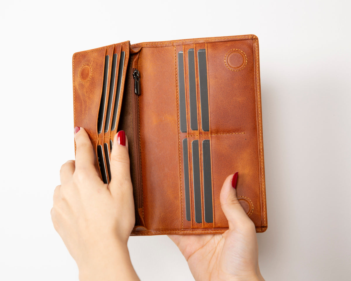 Aura Leather Women's Wallet