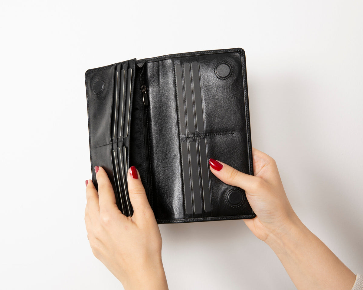 Aura Leather Women's Wallet