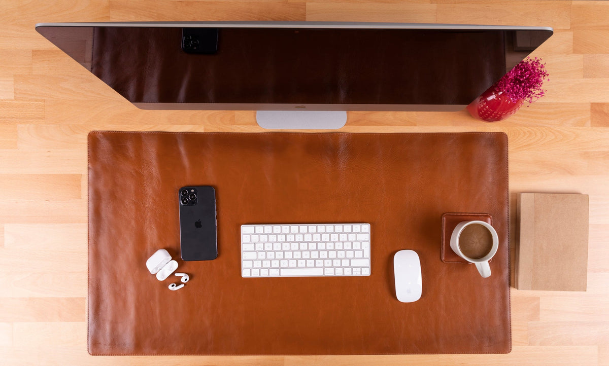 Leather Desk Mat: Water-Repellent Office Pad (Vero)