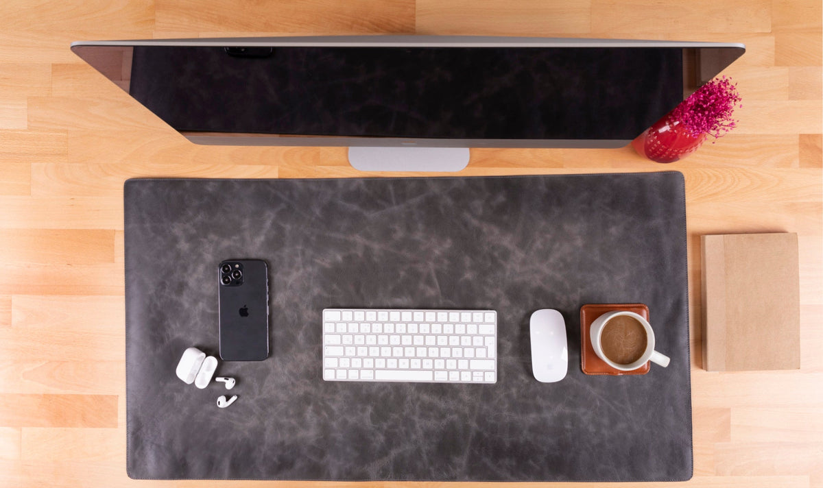 Leather Desk Mat: Water-Repellent Office Pad (Vero)