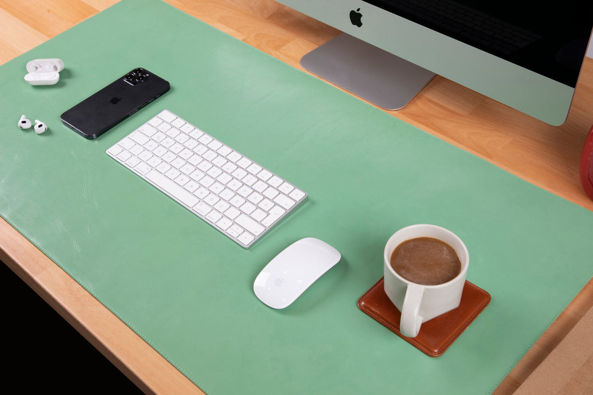 Leather Desk Mat: Water-Repellent Office Pad (Vero)