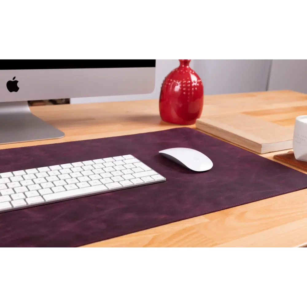 Leather Desk Mat: Water-Repellent Office Pad (Vero)