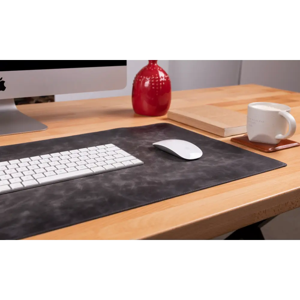 Leather Desk Mat: Water-Repellent Office Pad (Vero)