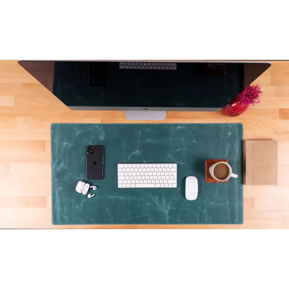 Leather Desk Mat: Water-Repellent Office Pad (Vero)