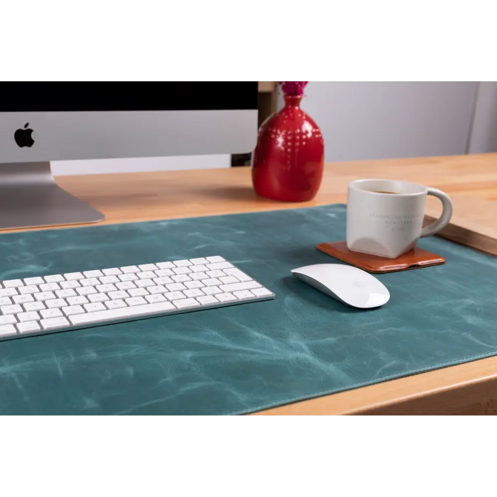 Leather Desk Mat: Water-Repellent Office Pad (Vero)