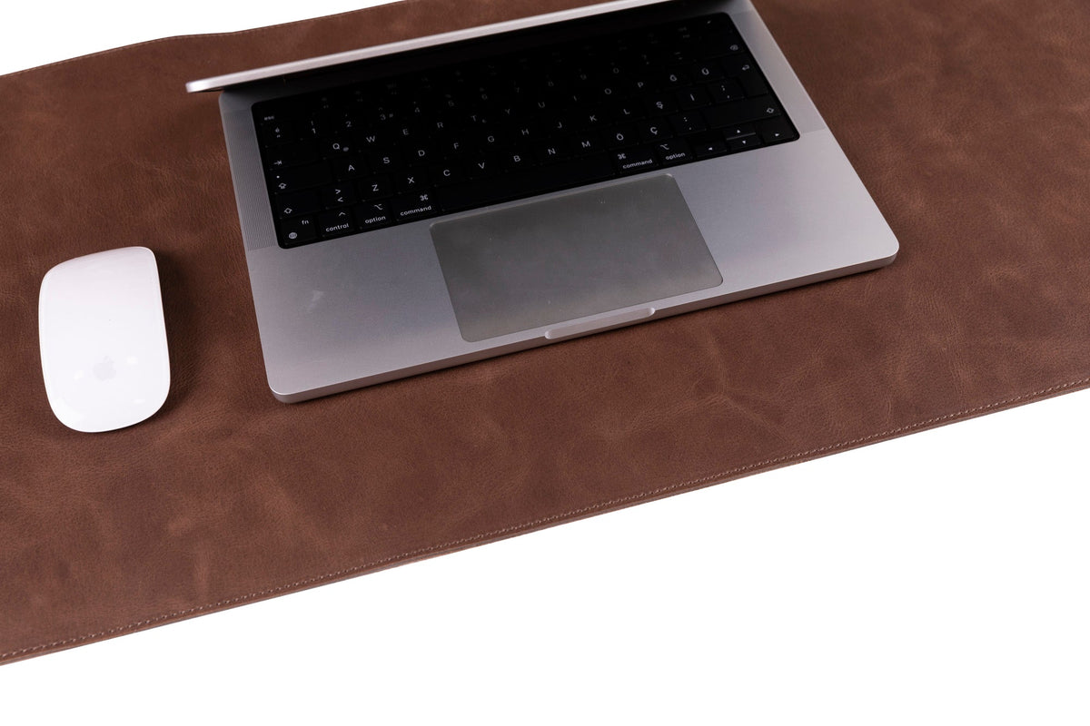 Leather Desk Mat: Water-Repellent Office Pad (Vero)