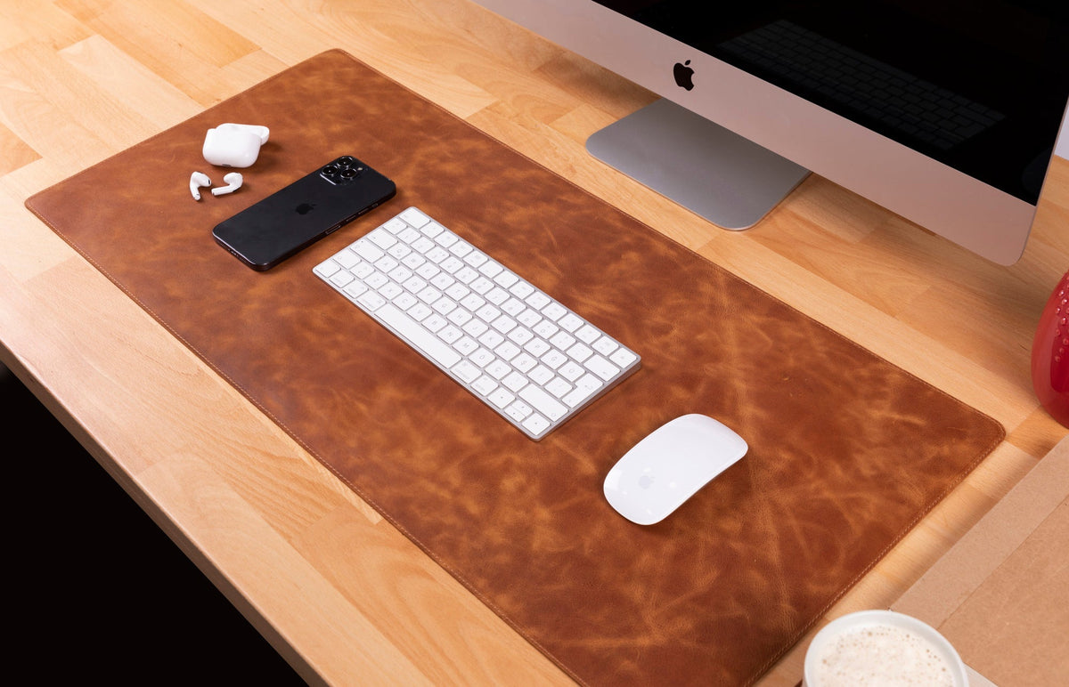 Leather Desk Mat: Water-Repellent Office Pad (Vero)