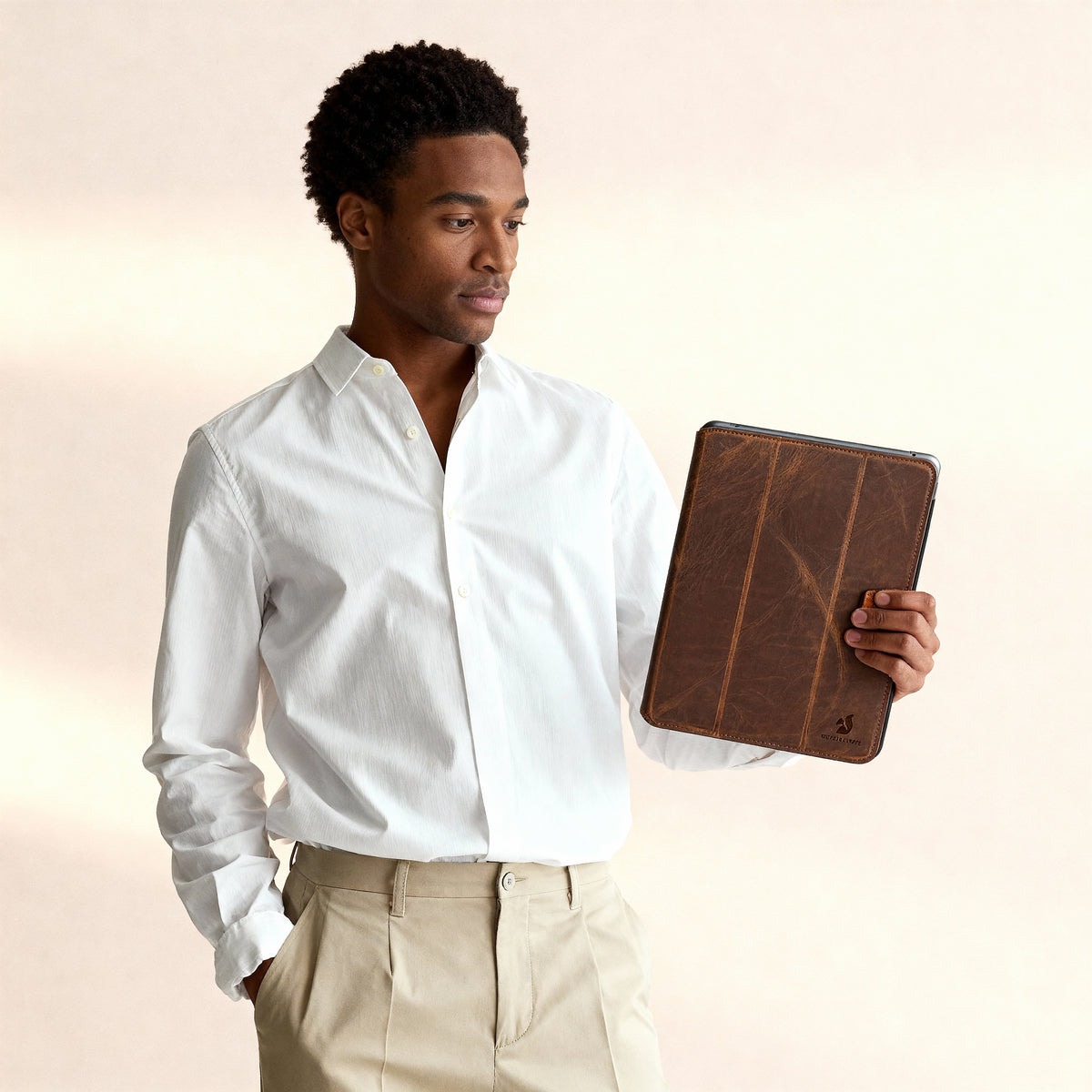 Leather iPad Pro 13" Case with Pen Holder (Astar)