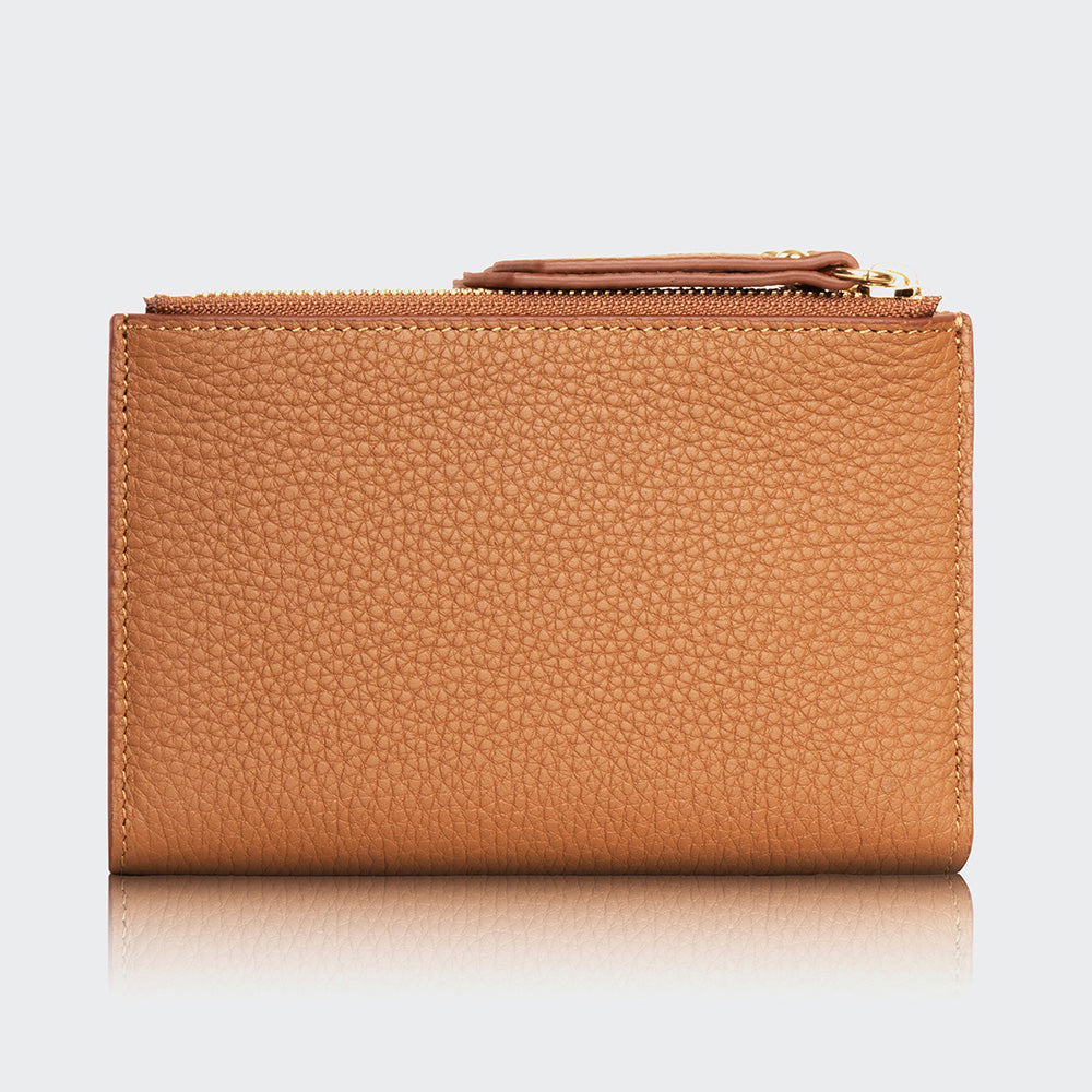 5107 Women Two Pocket Leather Wallet With Magnetic Closure