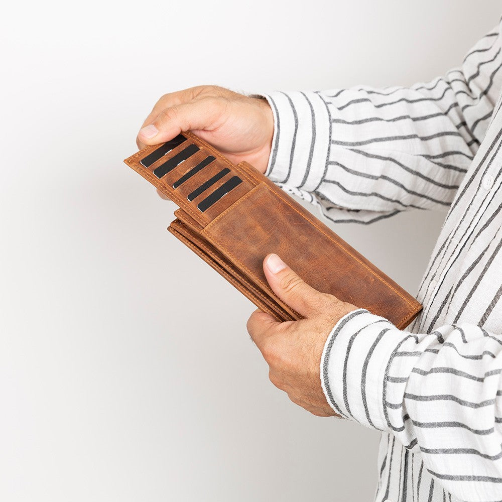 Tenuta Leather Universal Wallet