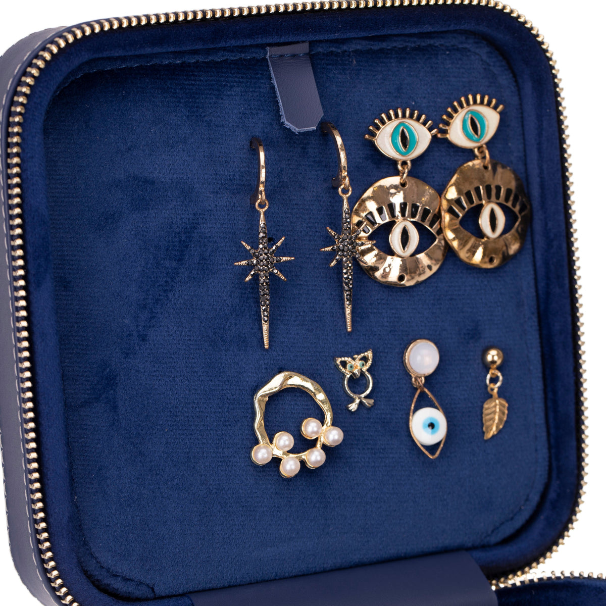 Leather Jewelry Organizer, Travel-Friendly Genuine Leather Storage Box with Velvet Lining (Celeste)