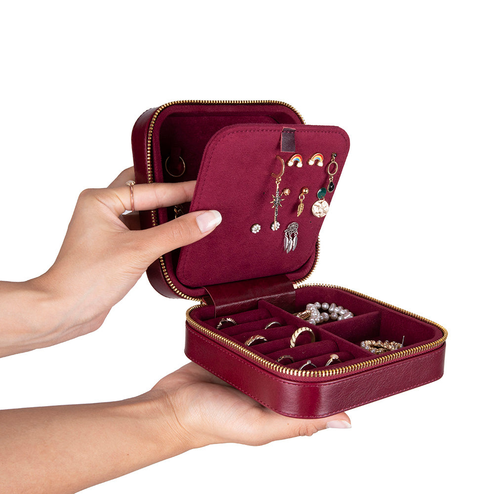 Leather Jewelry Organizer, Travel-Friendly Genuine Leather Storage Box with Velvet Lining (Celeste)