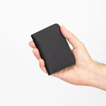 Leather Card Holder – Minimalist Slim Bifold Wallet for Men & Women (Matteo)
