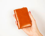 Leather Card Holder – Minimalist Slim Bifold Wallet for Men & Women (Matteo)