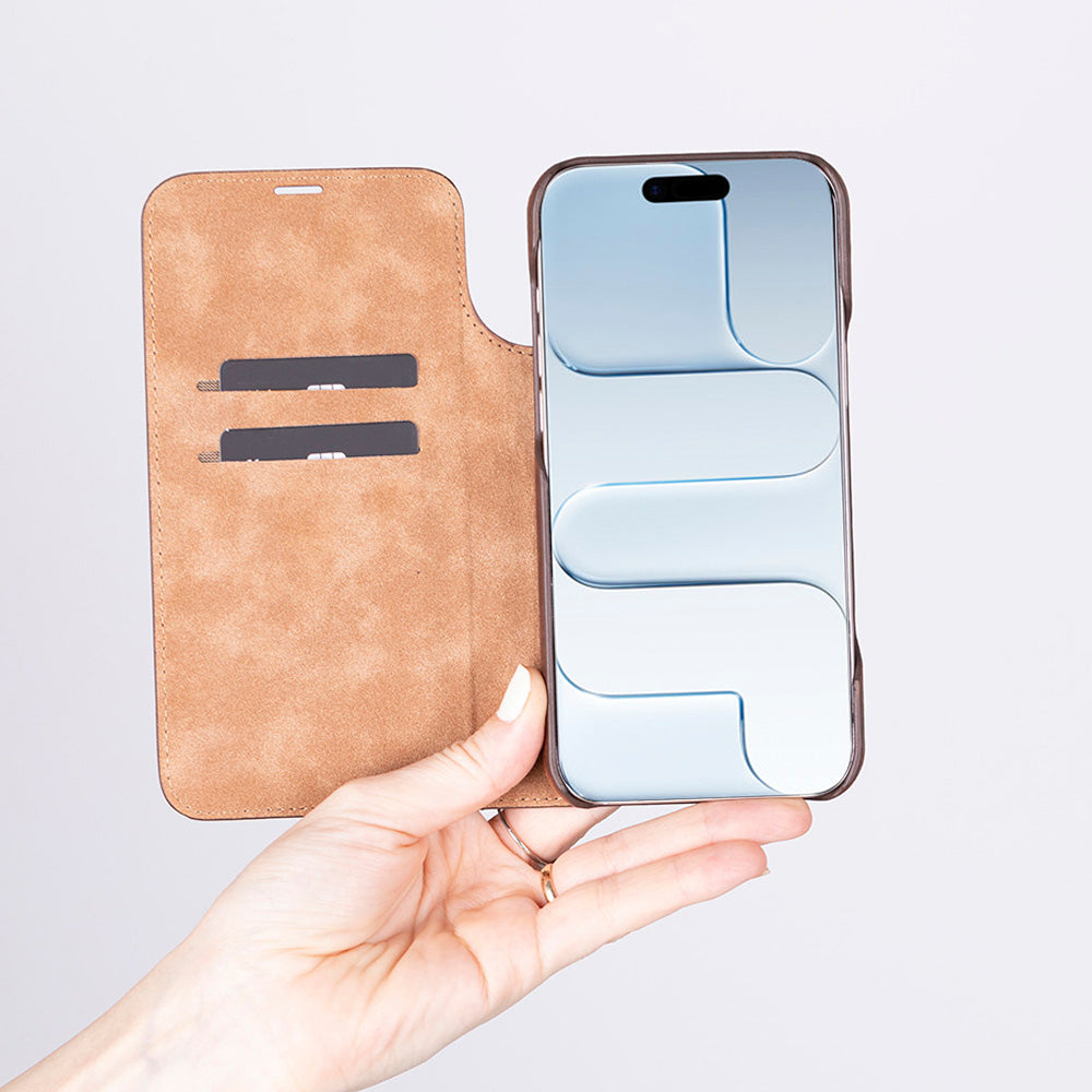 Sonat iPhone 17 Leather Case (All Models)