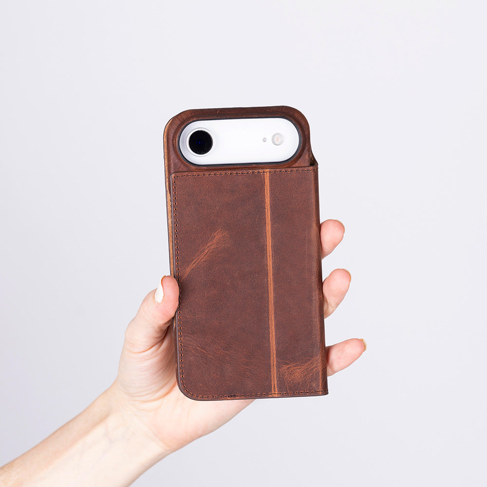 Sonat iPhone 17 Leather Case (All Models)