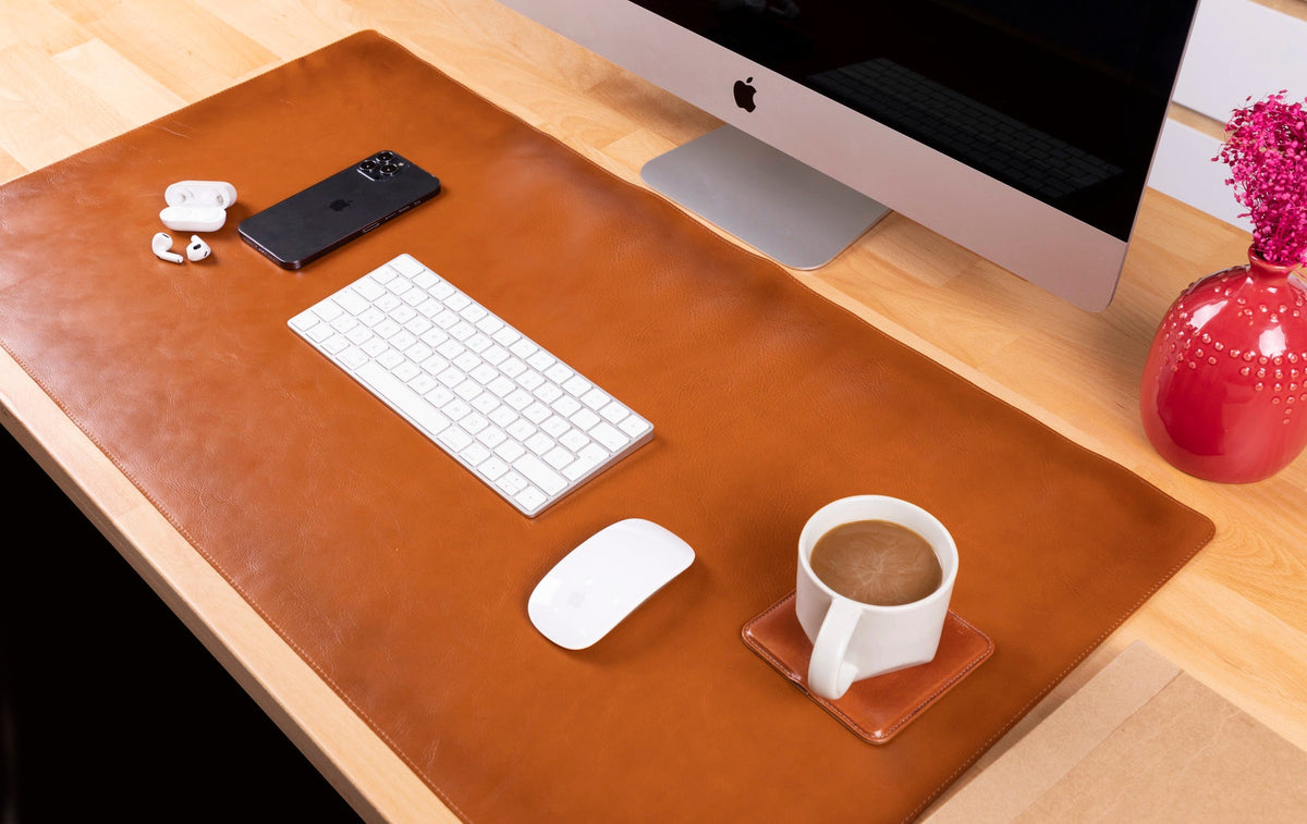 Leather Desk Mat: Water-Repellent Office Pad (Vero)