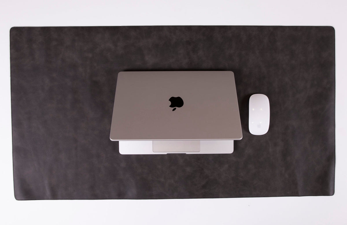Leather Desk Mat: Water-Repellent Office Pad (Vero)