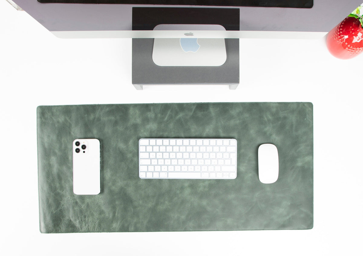 Leather Desk Mat: Water-Repellent Office Pad (Vero)