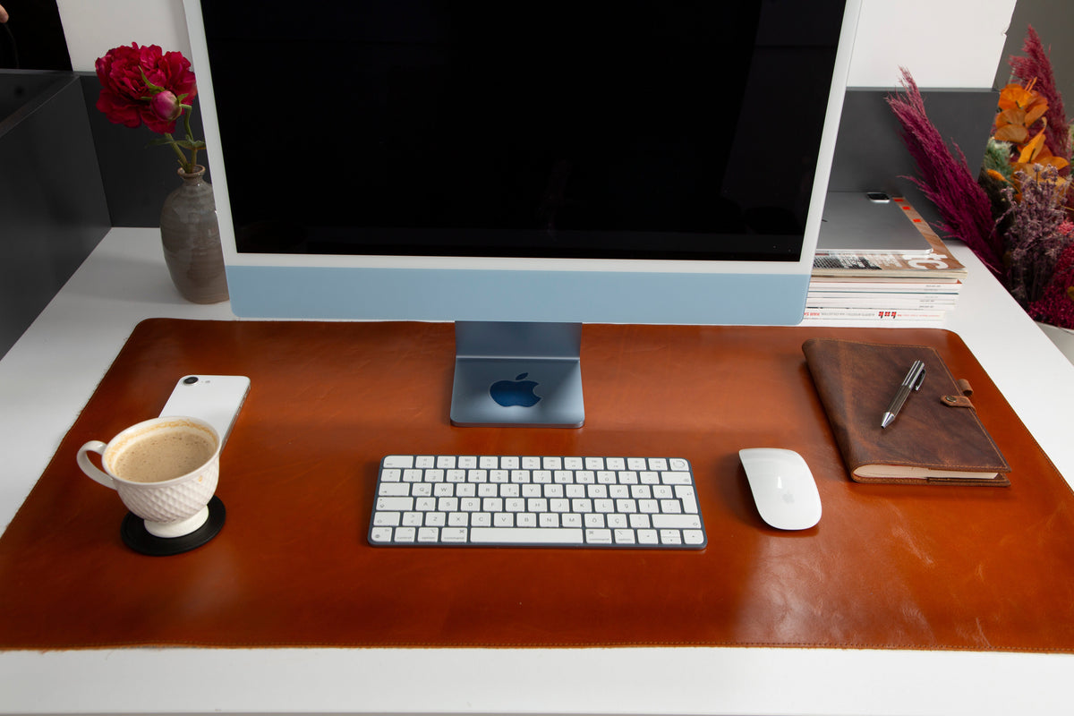 Leather Desk Mat: Water-Repellent Office Pad (Vero)
