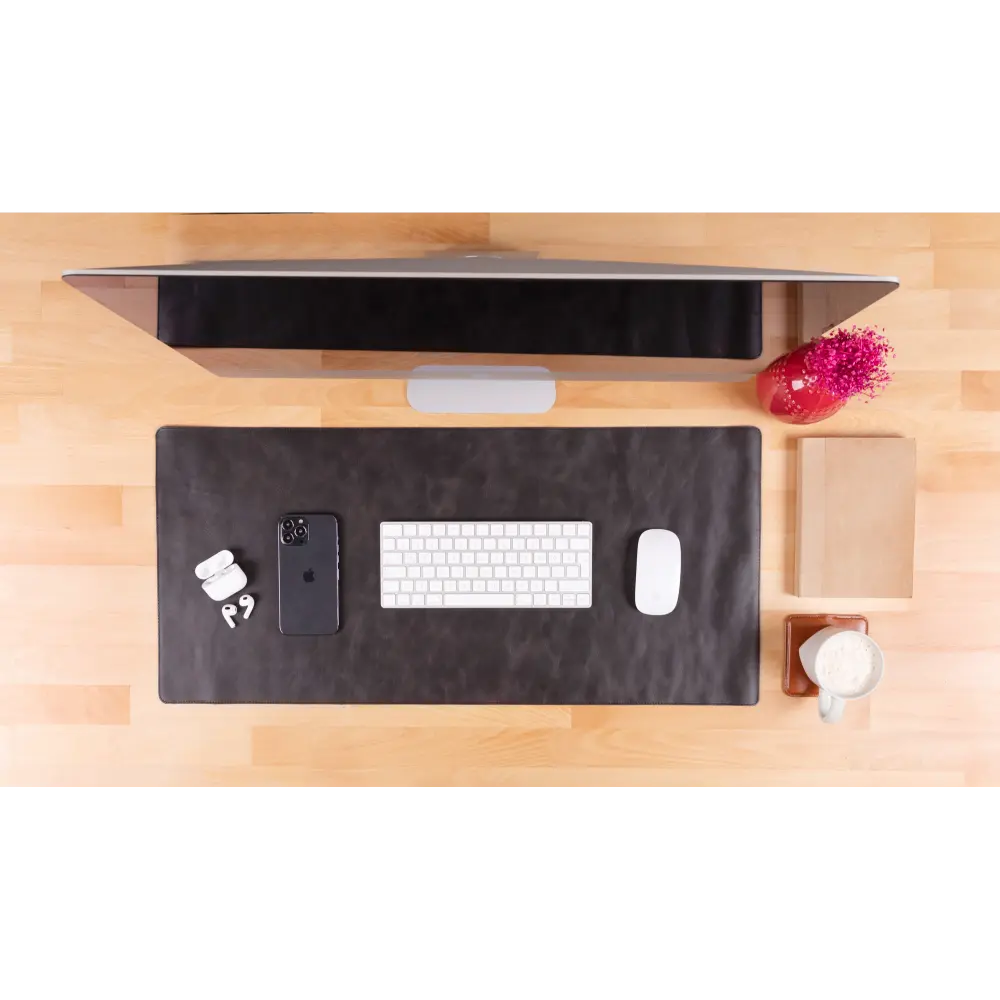 Leather Desk Mat: Water-Repellent Office Pad (Vero)