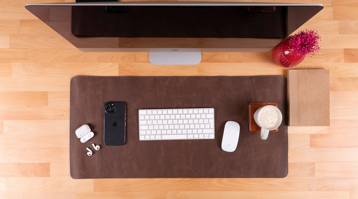 Leather Desk Mat: Water-Repellent Office Pad (Vero)