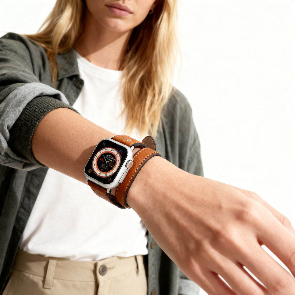 Hector Double Tour Leather Apple Watch Band with Rose Gold Trok